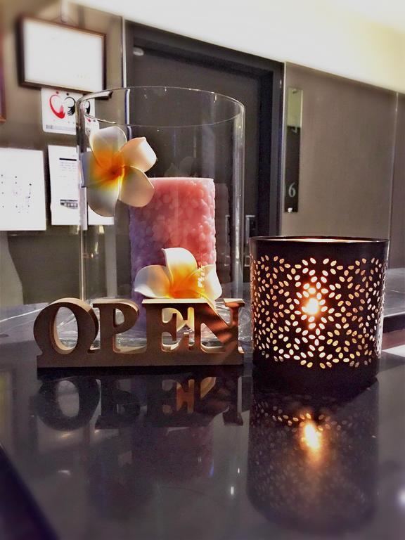 Open Room Hotel Tamsui Buitenkant foto