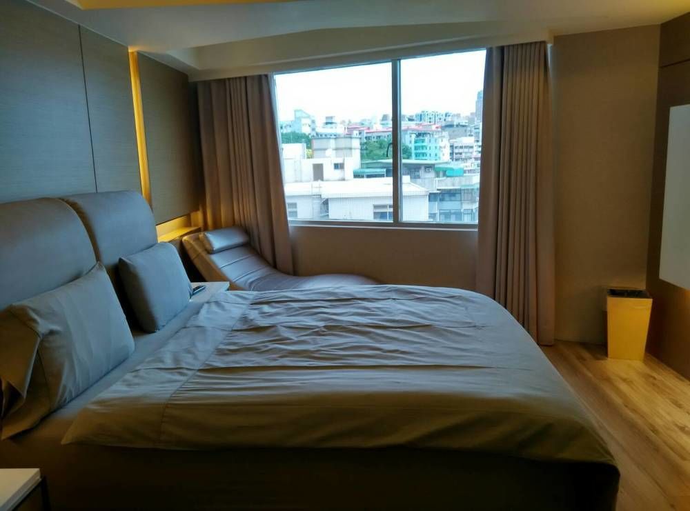 Open Room Hotel Tamsui Buitenkant foto