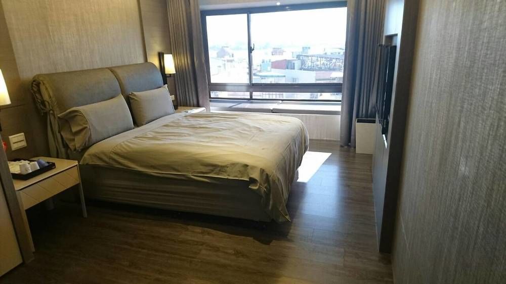 Open Room Hotel Tamsui Buitenkant foto