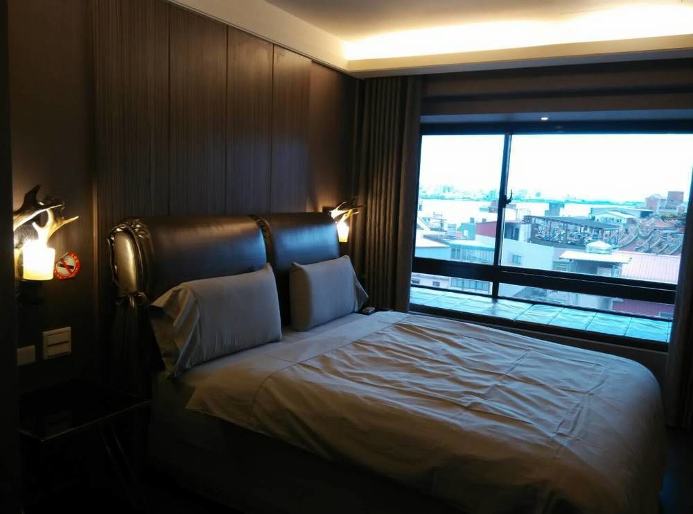Open Room Hotel Tamsui Buitenkant foto