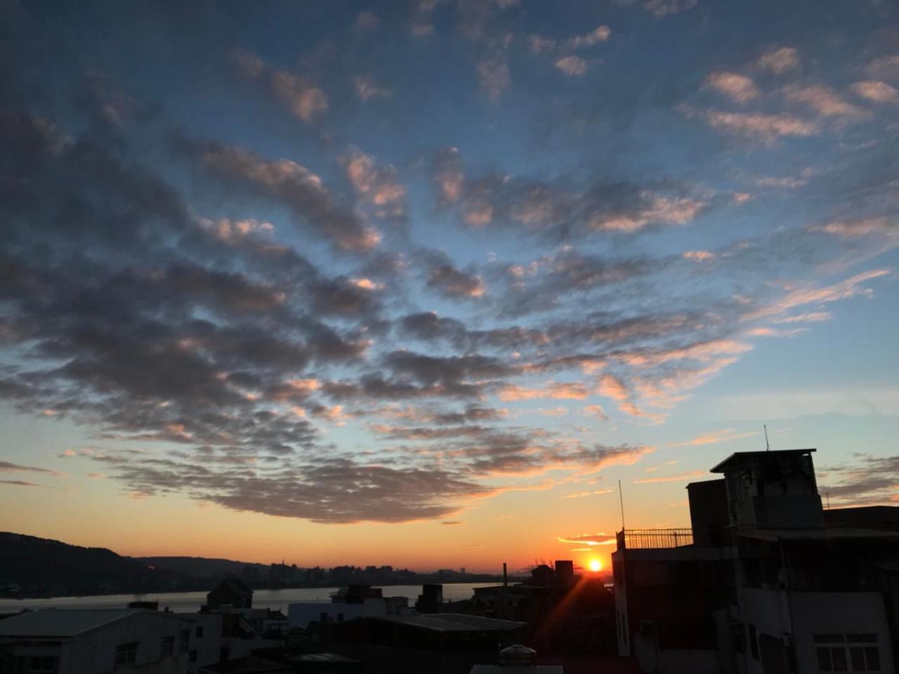 Open Room Hotel Tamsui Buitenkant foto