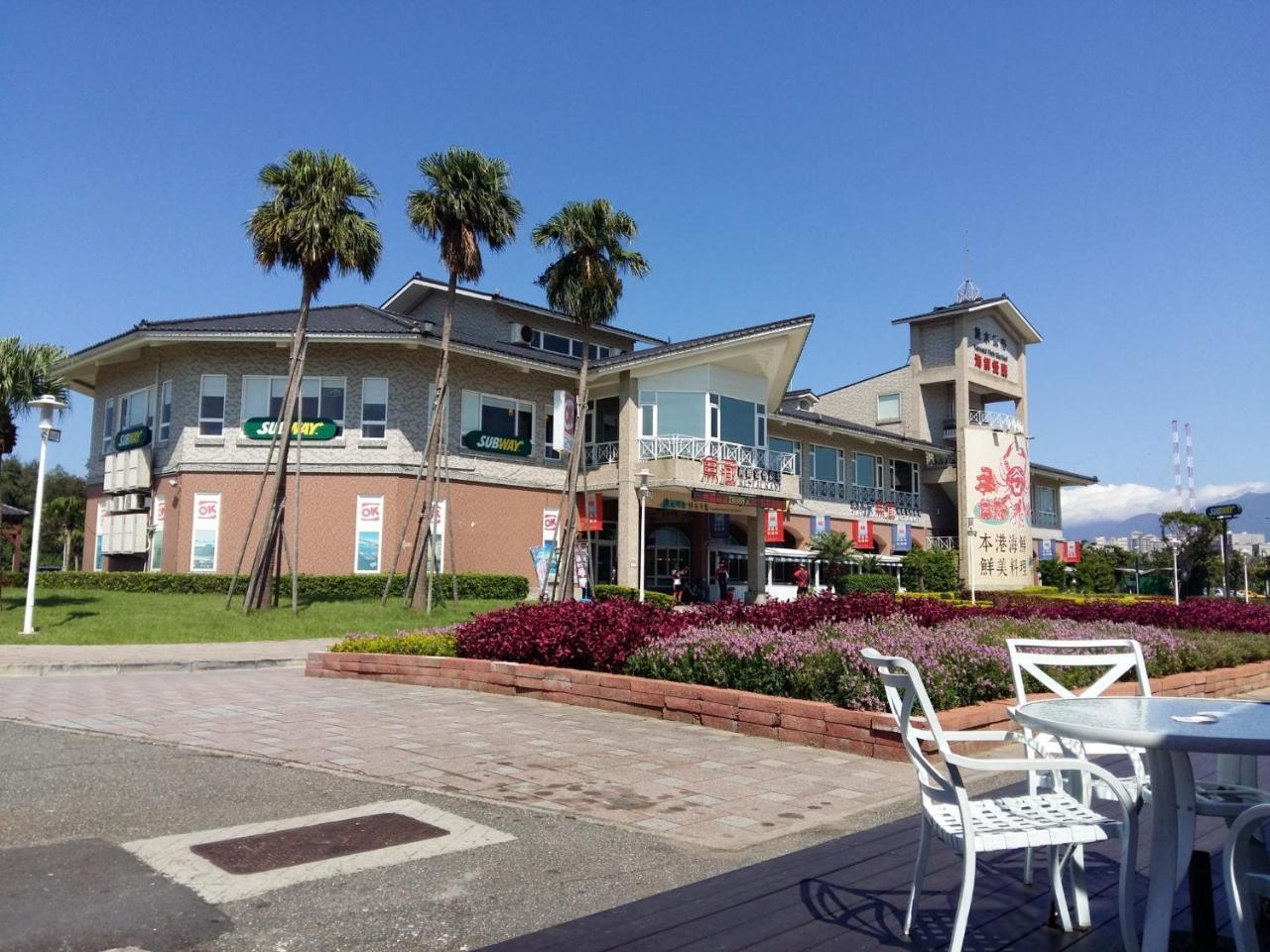 Open Room Hotel Tamsui Buitenkant foto
