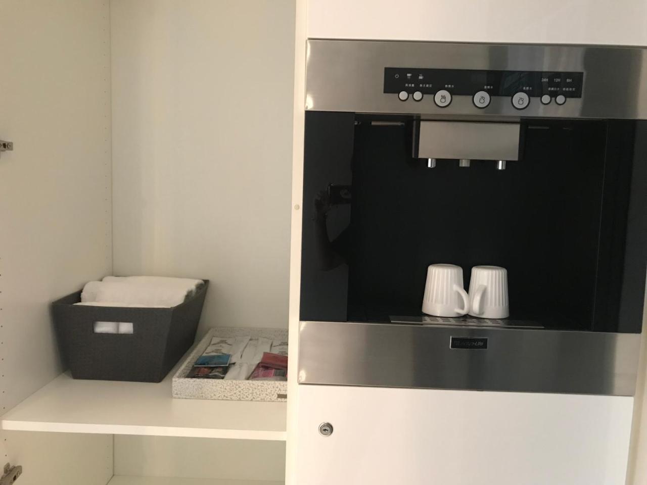 Open Room Hotel Tamsui Buitenkant foto