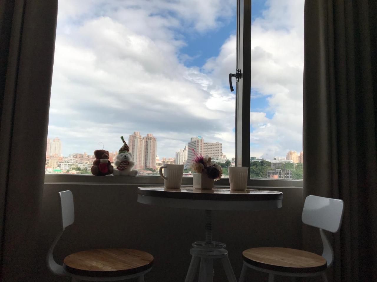 Open Room Hotel Tamsui Buitenkant foto