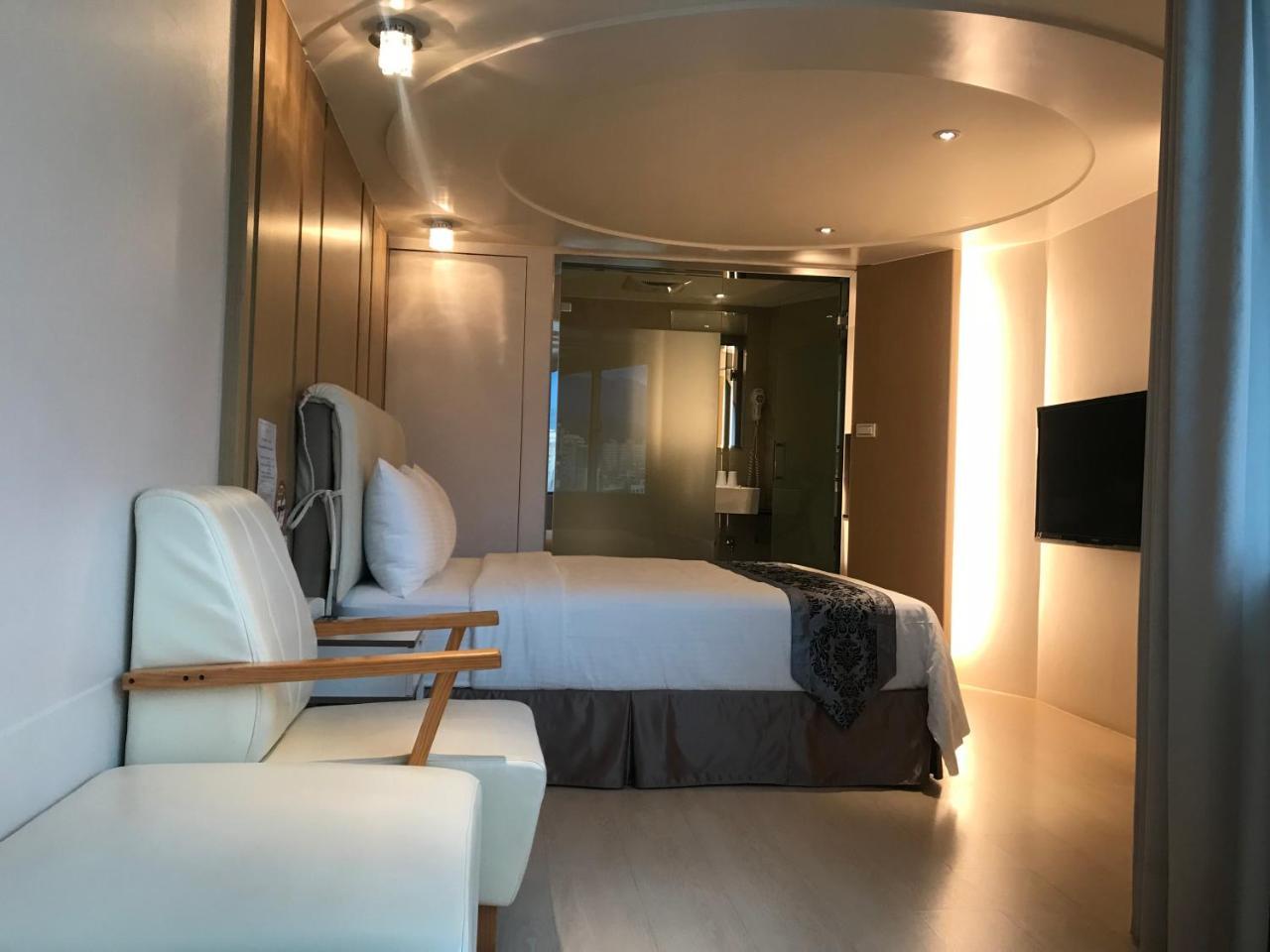 Open Room Hotel Tamsui Buitenkant foto