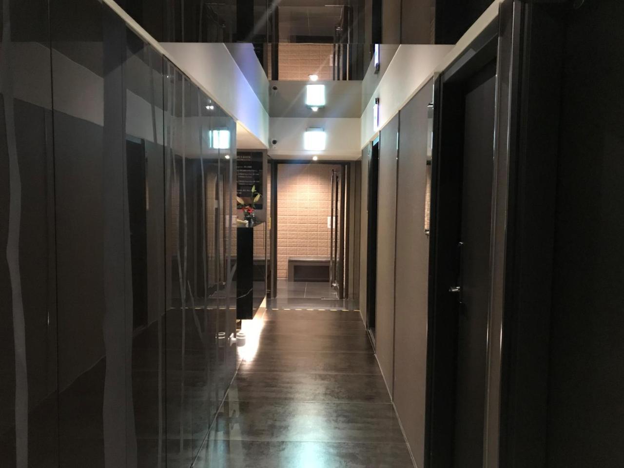 Open Room Hotel Tamsui Buitenkant foto