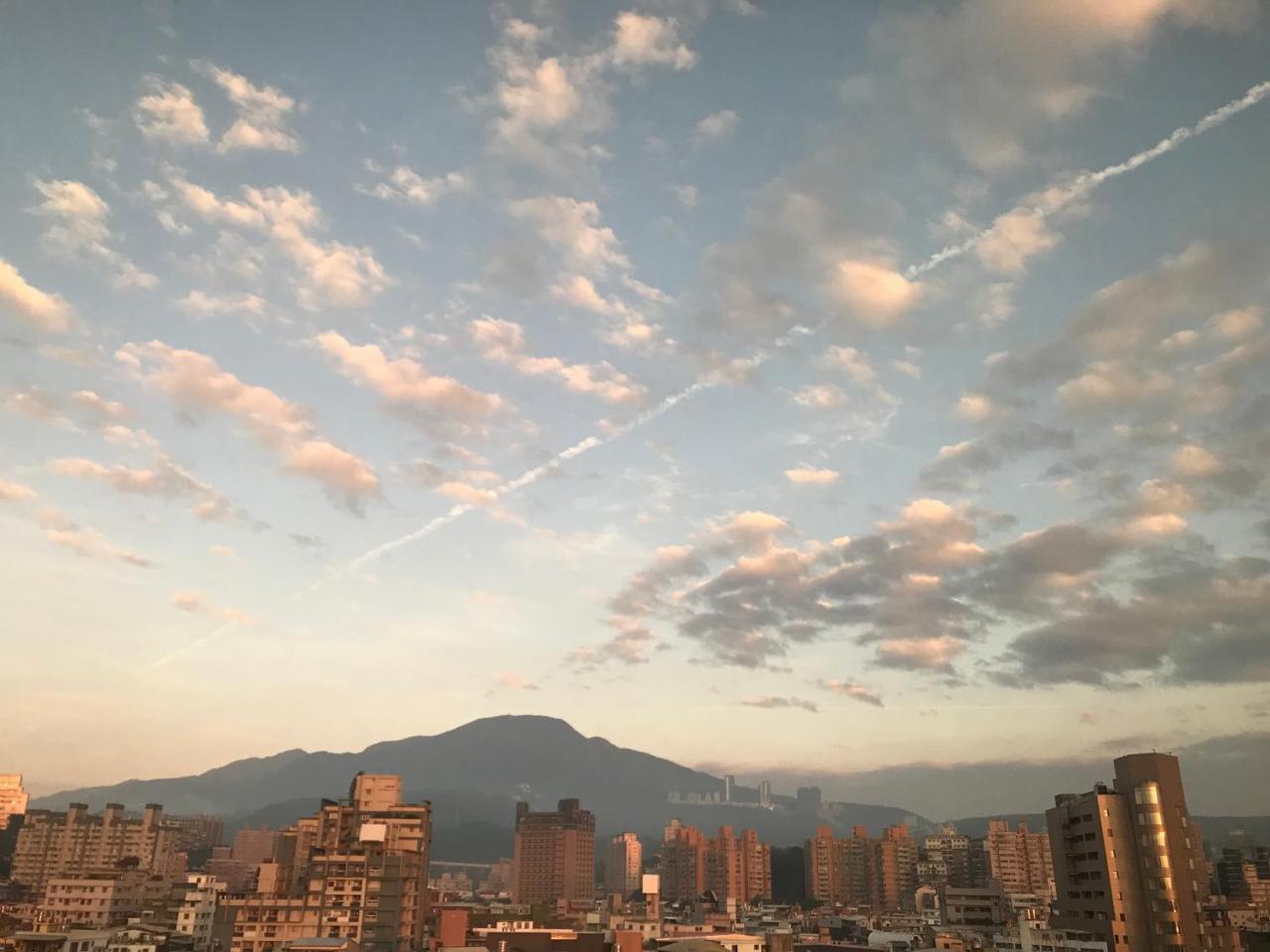 Open Room Hotel Tamsui Buitenkant foto