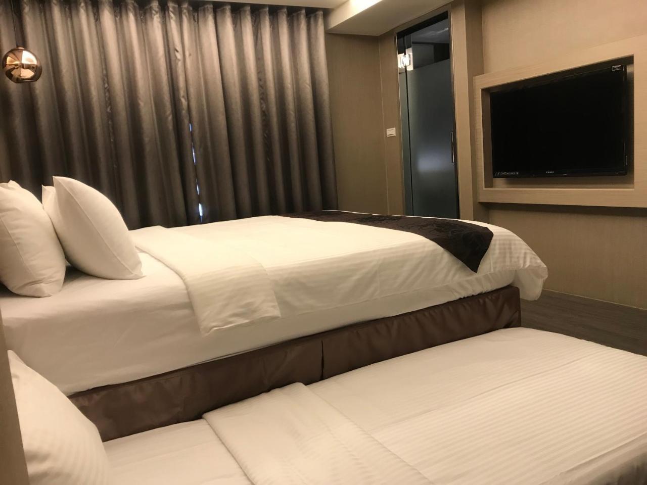 Open Room Hotel Tamsui Buitenkant foto