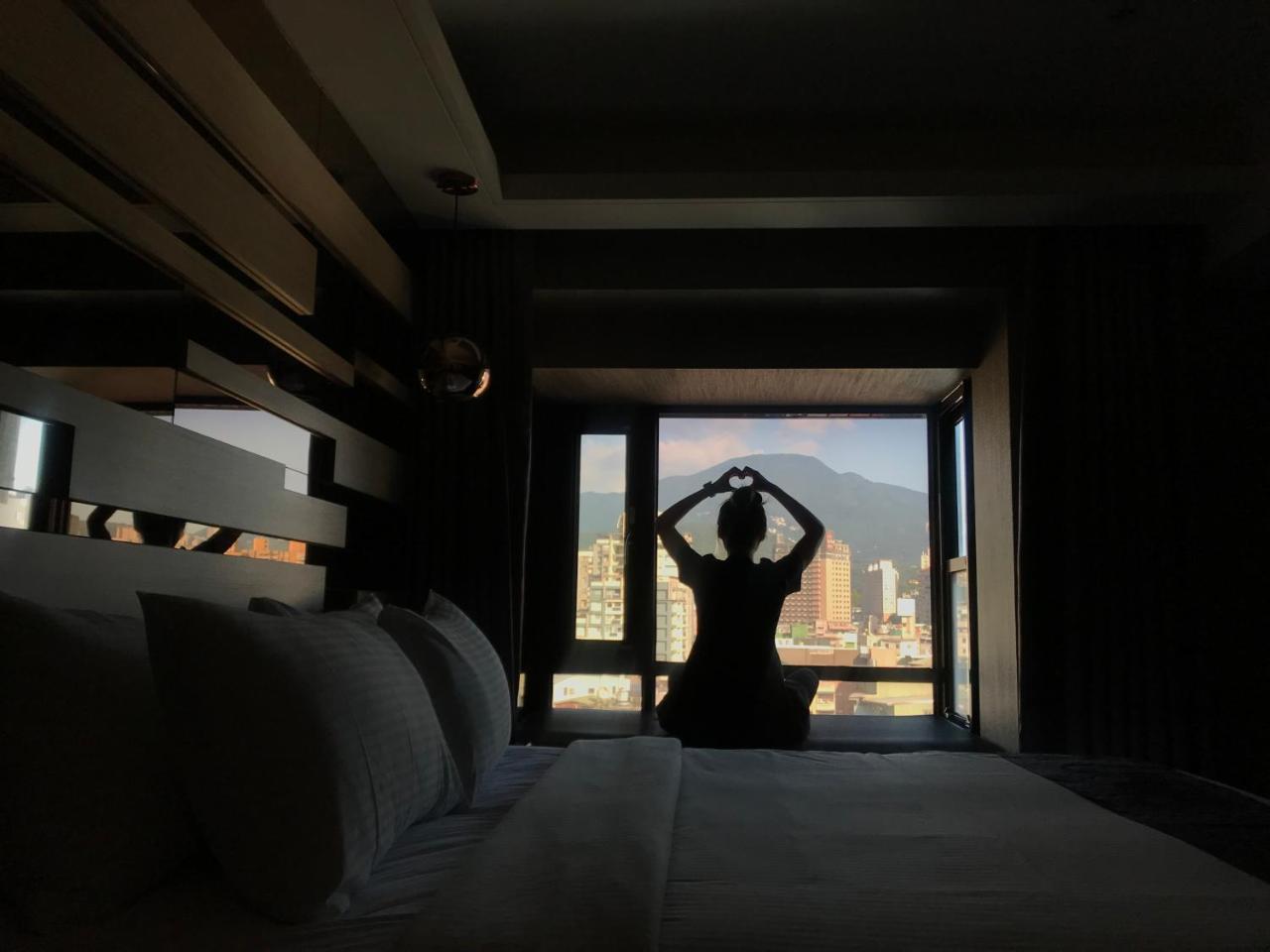Open Room Hotel Tamsui Buitenkant foto